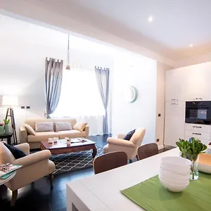  Apartamento Rent In - Iv Novembre Italia